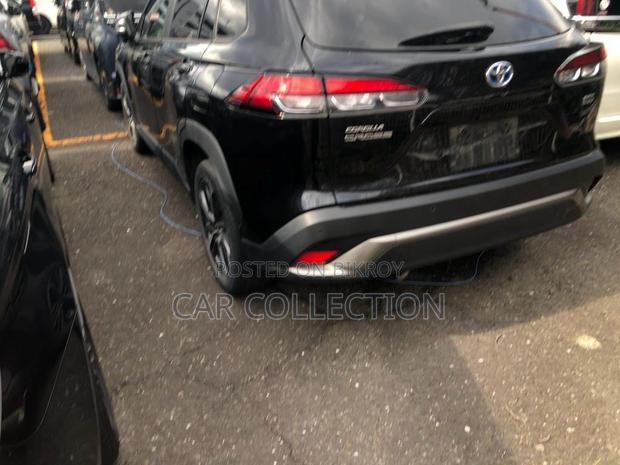 Toyota Corolla Cross 1.8 Hybrid AWD 2022 Black