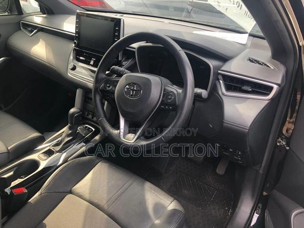 Toyota Corolla Cross 1.8 Hybrid AWD 2022 Black