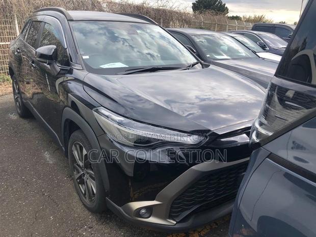 Toyota Corolla Cross 1.8 Hybrid AWD 2022 Black