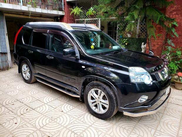 Nissan X-Trail 2.0 Petrol XE 2010 Black
