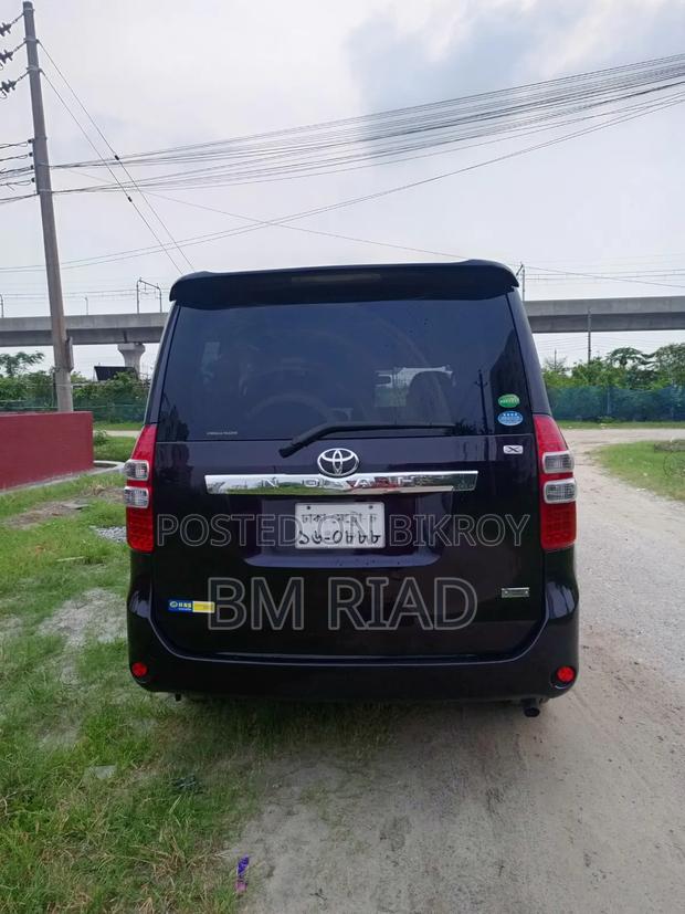 Toyota Noah 2013 Maroon