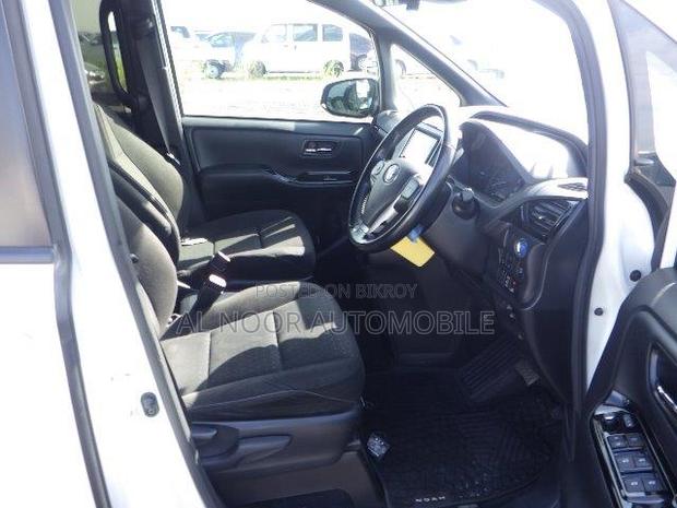 Toyota Noah 2021 Pearl