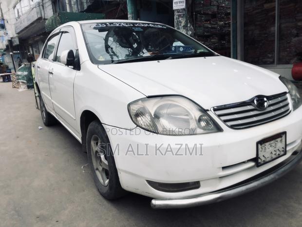 Toyota Corolla 2001 White