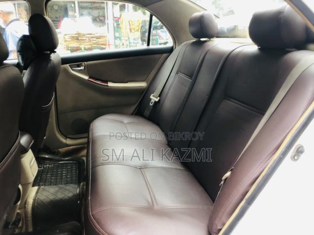 Toyota Corolla 2001 White
