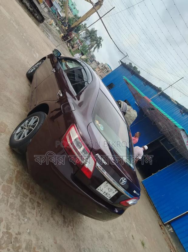 Toyota Premio 2012 Maroon