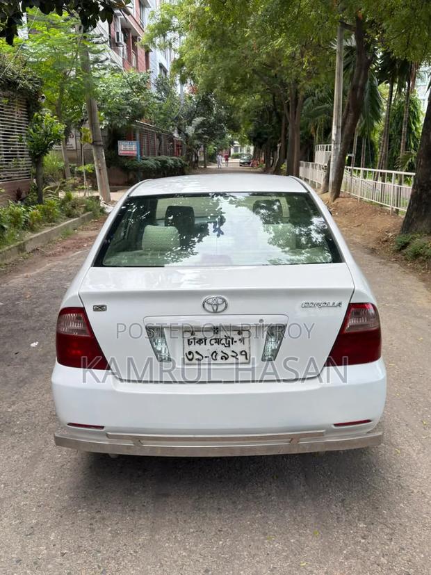 Toyota Corolla 2005 White
