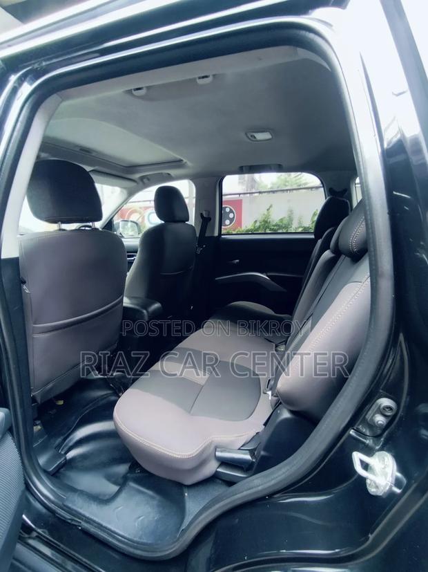 Mitsubishi Outlander 2010 Black