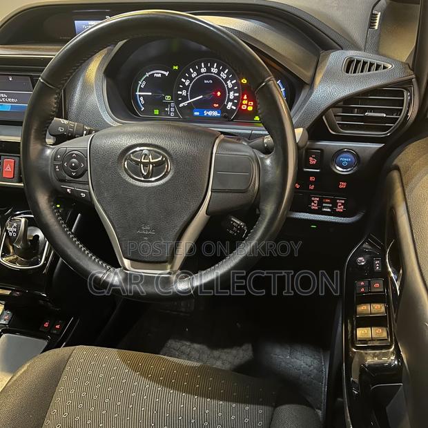 Toyota Noah 2021 Pearl