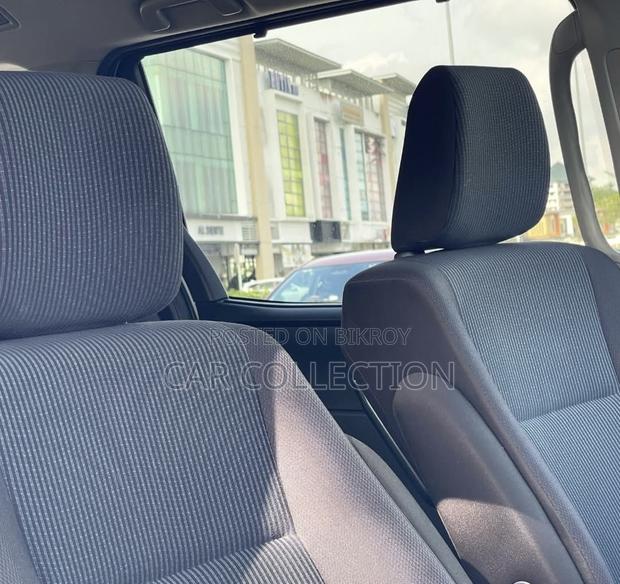 Toyota Noah 2.0 AWD (8 Seater) 2021 Pearl