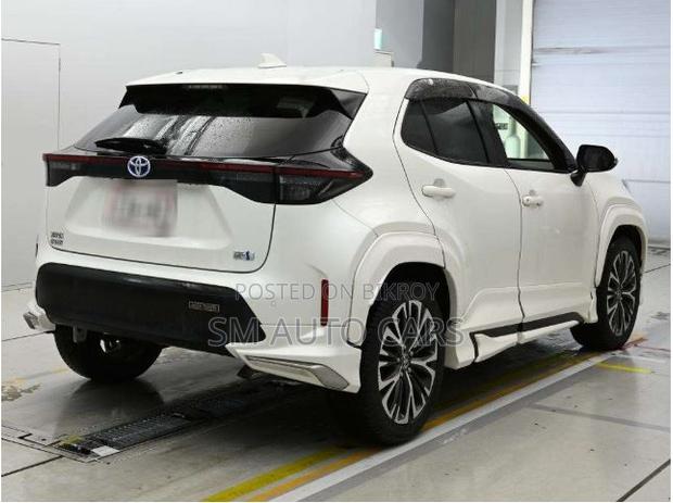 Toyota Yaris Cross 2021 Pearl