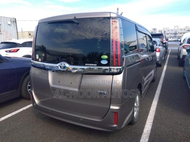 Toyota Noah 2021 Brown