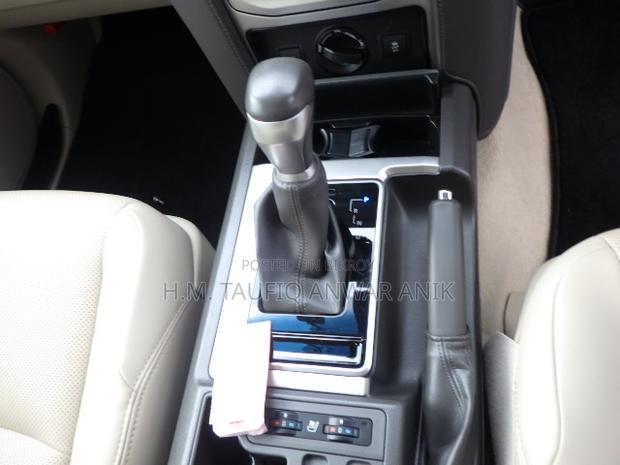 Toyota Land Cruiser Prado 2.7 2023 Black