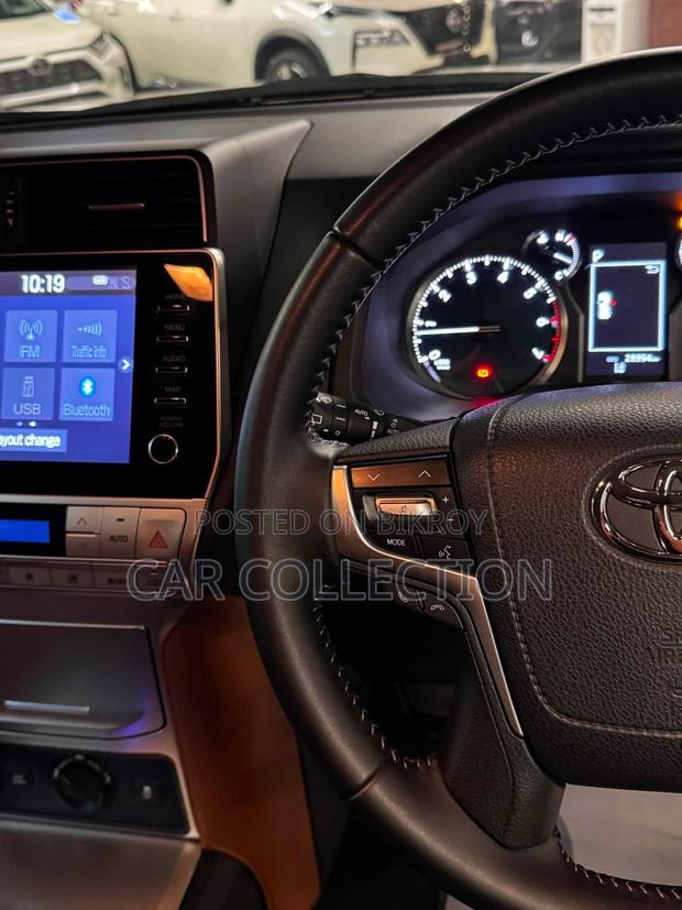 Toyota Land Cruiser Prado 4.0 Petrol TX-L 2022 White