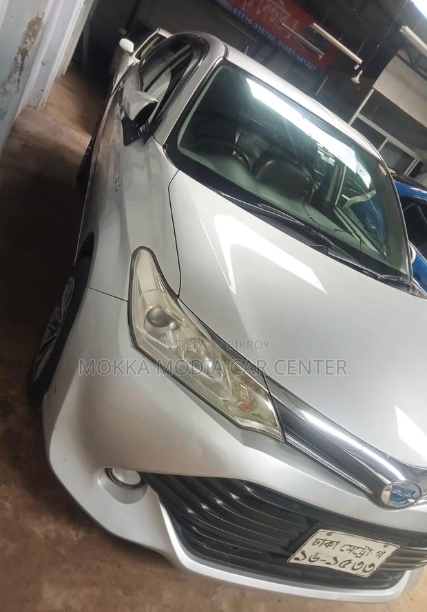 Toyota Axio 2017 Silver