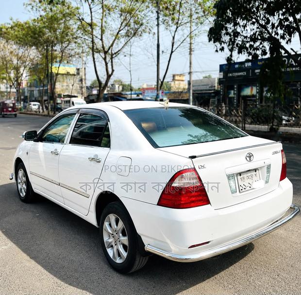 Toyota Corolla 2004 White