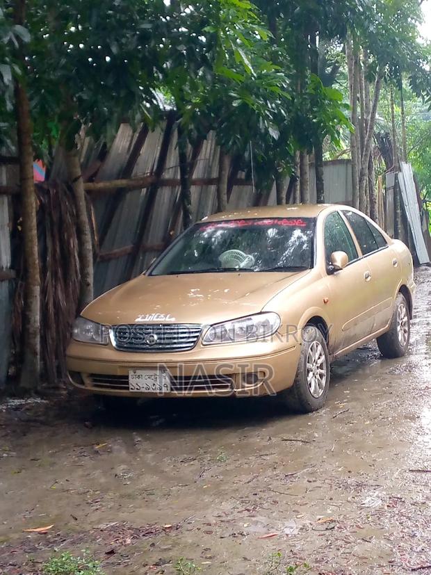Nissan Sunny 2025 Gold