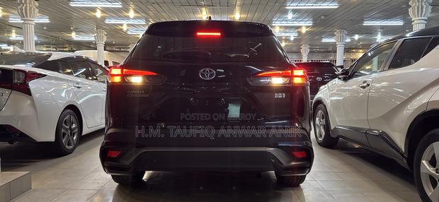 Toyota Corolla Cross 1.8 Hybrid AWD 2022 Black