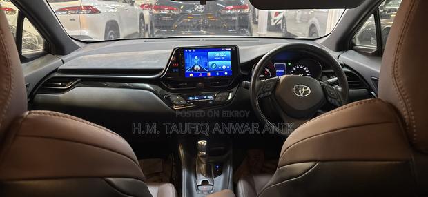 Toyota C-Hr XLE Prermium FWD (2.0L 4cyl 2AM) 2018 Pearl