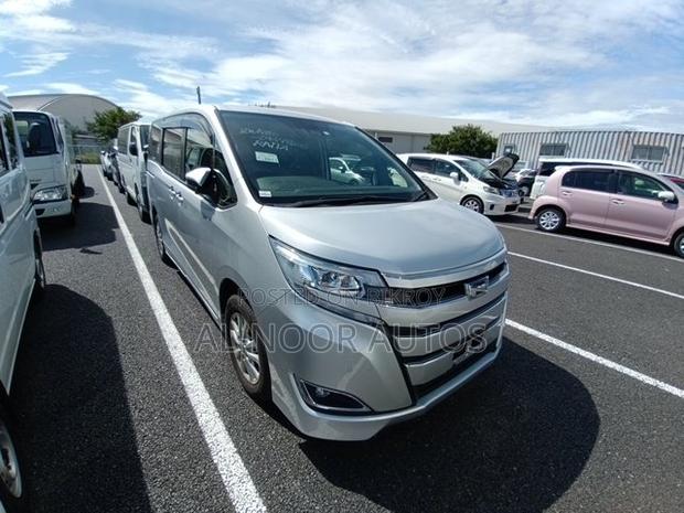 Toyota Noah 1.8 FWD Hybrid (7 Seater) 2021 Silver