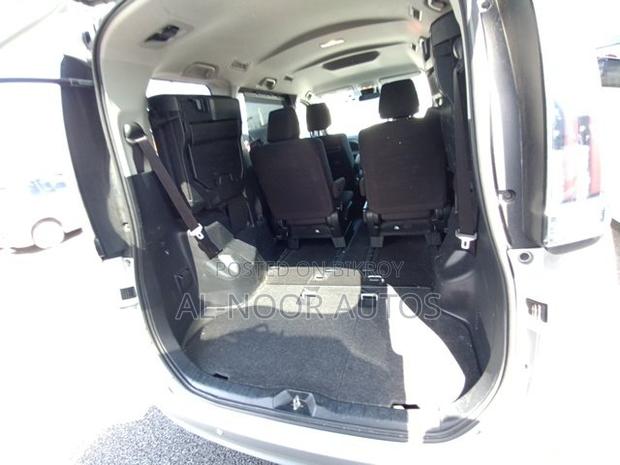 Toyota Noah 1.8 FWD Hybrid (7 Seater) 2021 Silver