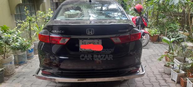 Honda Grace 1.5 Hybrid FWD 2015 Black