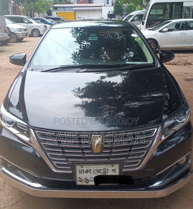 Toyota Premio 2016 Black