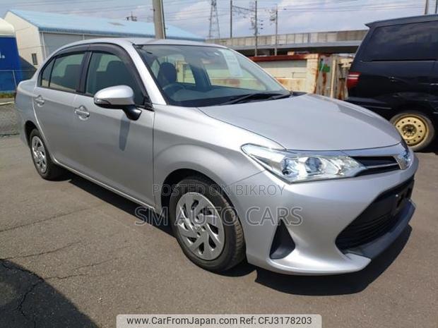 Toyota Axio 2021 Silver