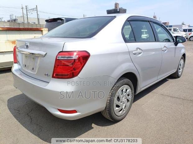Toyota Axio 2021 Silver