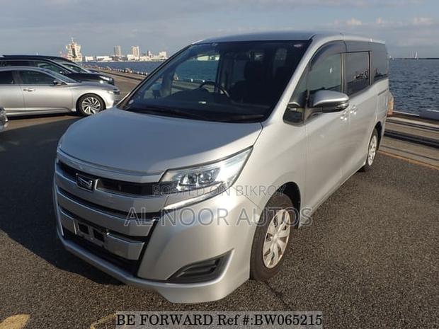 Toyota Noah 2.0 FWD (8 Seater) 2021 Silver