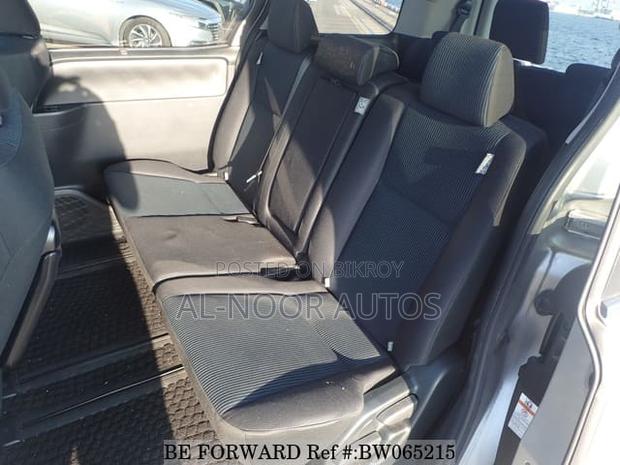 Toyota Noah 2.0 FWD (8 Seater) 2021 Silver