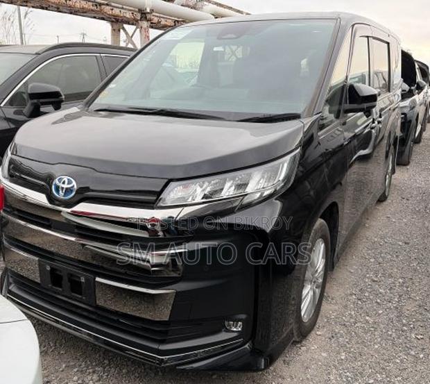 Toyota Noah 2022 Black