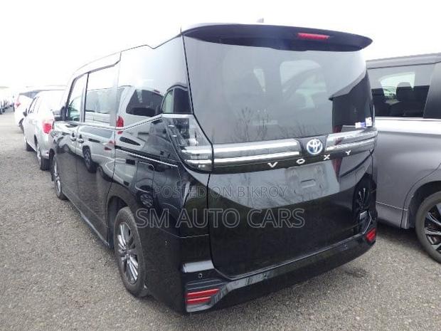 Toyota Voxy 2022 Black