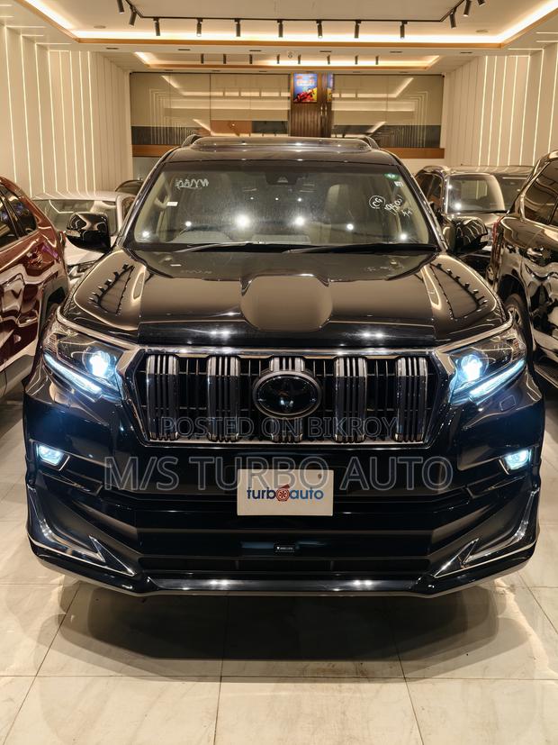Toyota Land Cruiser Prado 2022 Black
