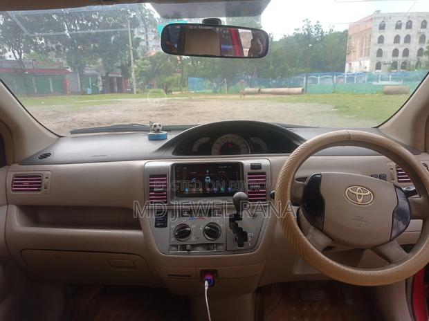 Toyota Raum 2006 Red
