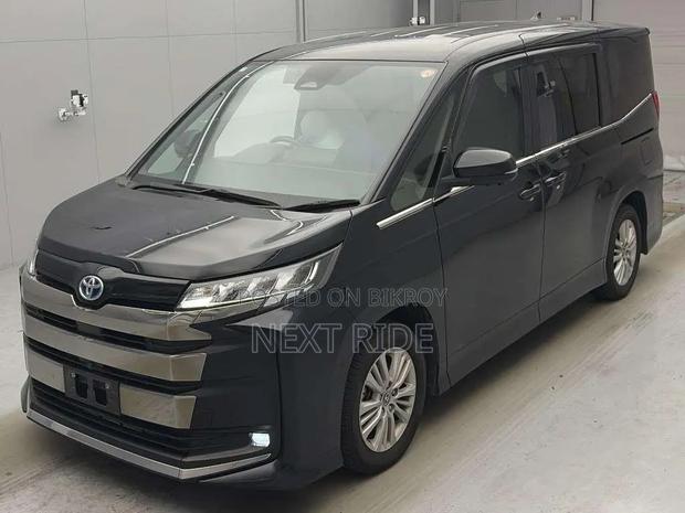 Toyota Noah 2022 Black