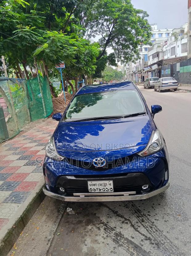 Toyota Prius 2015 Blue