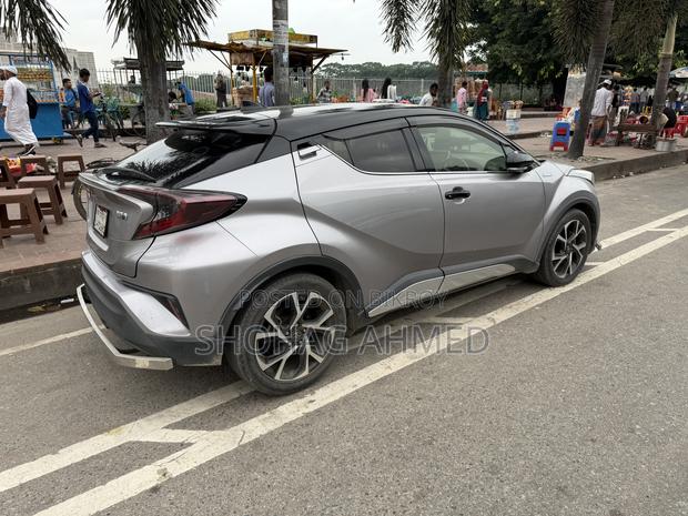 Toyota C-HR 2017 Gray
