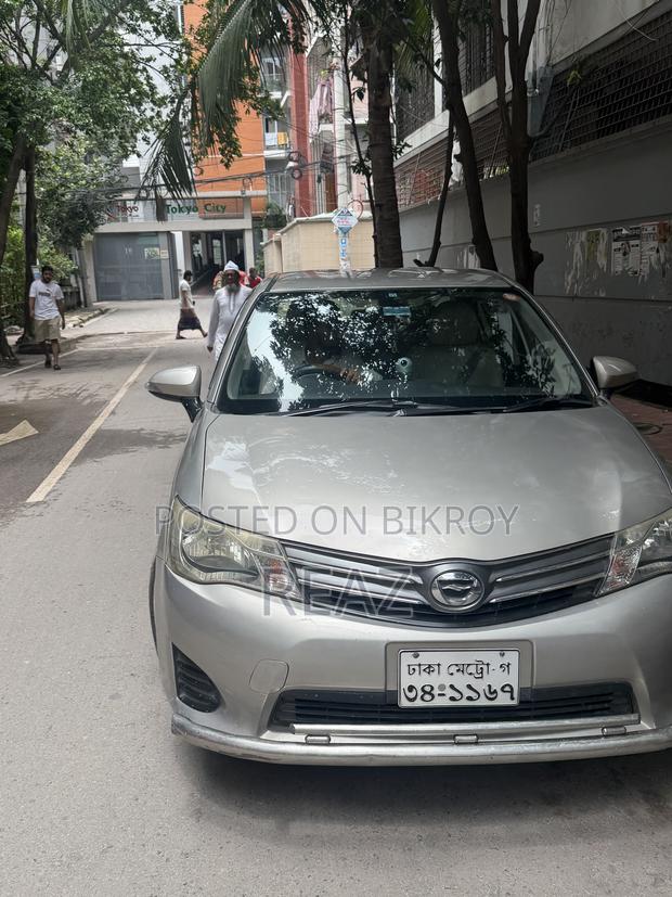 Toyota Axio 2013