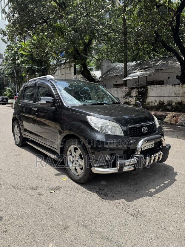 Toyota Rush 1.5 AWD 2011 Black