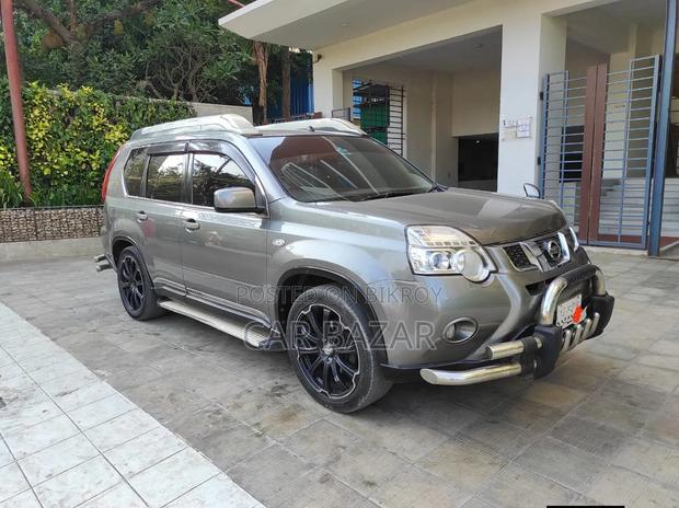 Nissan X-Trail 2.0 Petrol XE 2012 Gray