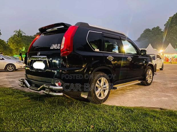 Nissan X-Trail 2.0 Petrol XE 2012 Black