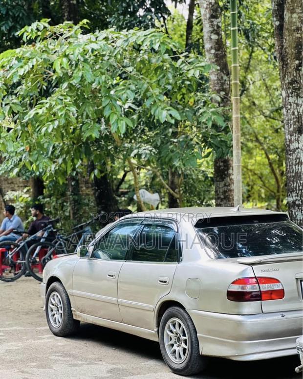 Toyota Corolla Sedan 1997 Silver