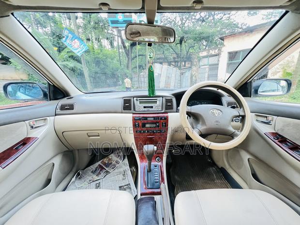 Toyota Corolla Sedan Automatic 2004 White