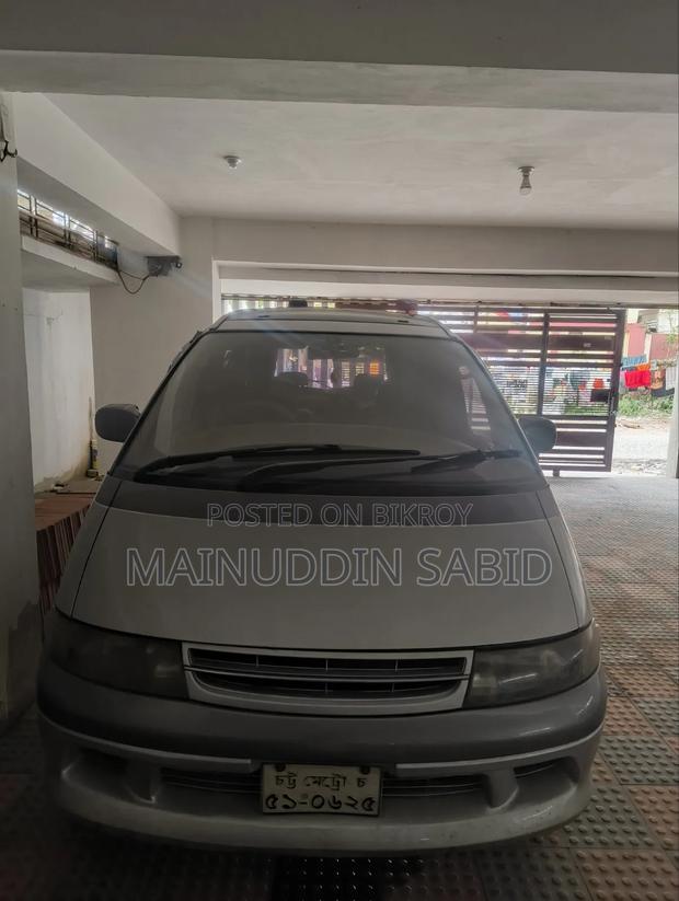 Toyota Estima 1996 Silver
