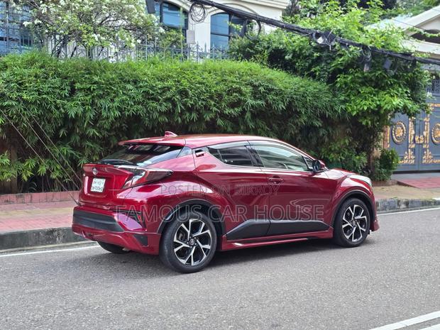 Toyota C-Hr 2017 Maroon