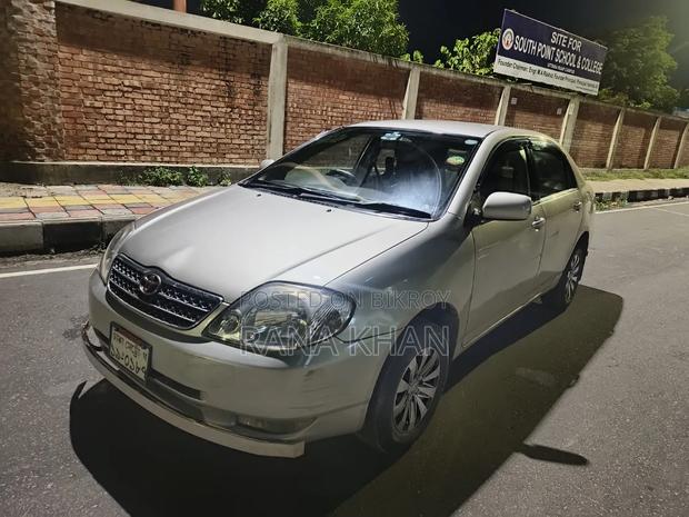 Toyota Corolla 2002 Gold