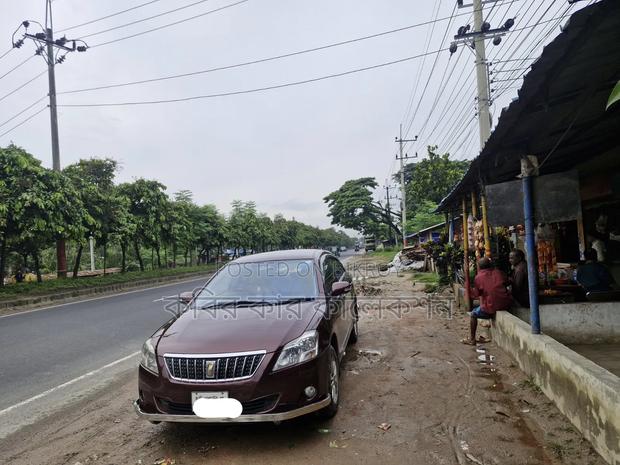 Toyota Premio 2009 Maroon