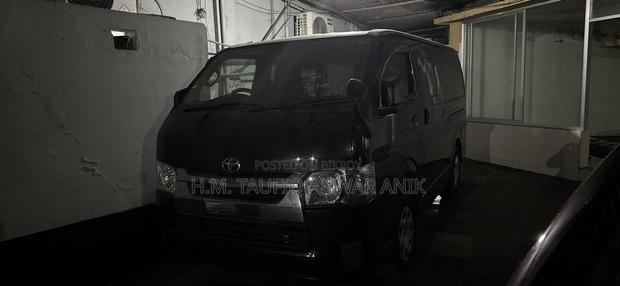 Toyota Grand HiAce Aero Storm Edition 3.0 Diesel Turbo 4WD 8-Seater