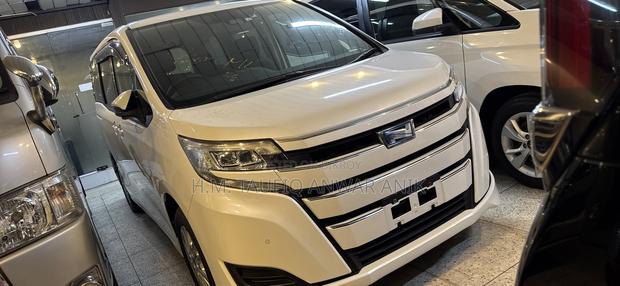 Toyota Noah 2021 Pearl