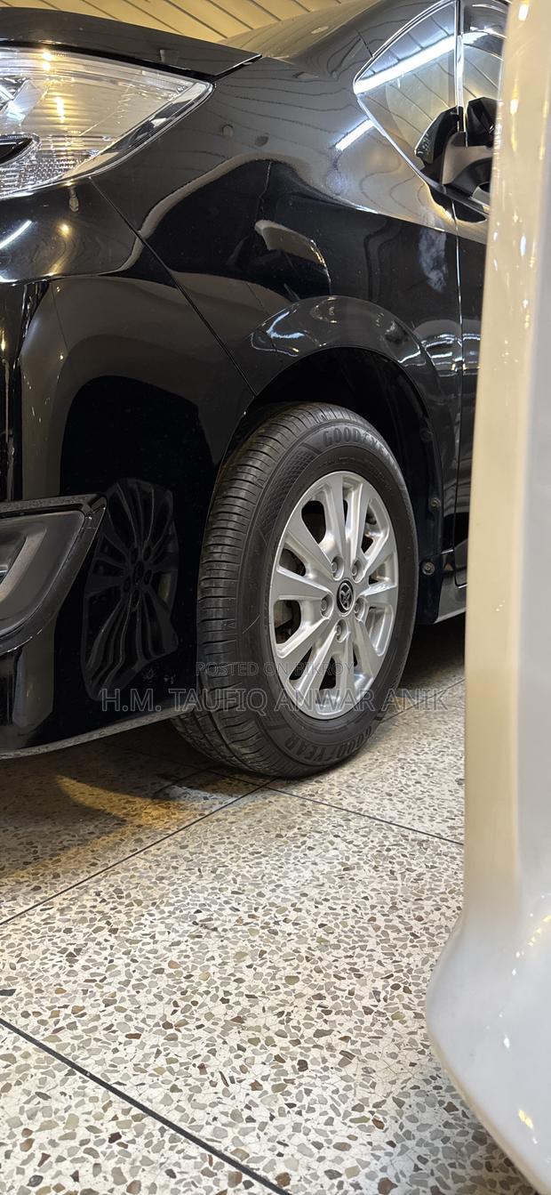 Toyota Noah 1.8 FWD Hybrid (7 Seater) 2020 Black